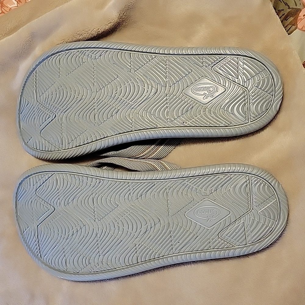 Chaco arch support flip flops- blue/grey - Picture 2 of 10